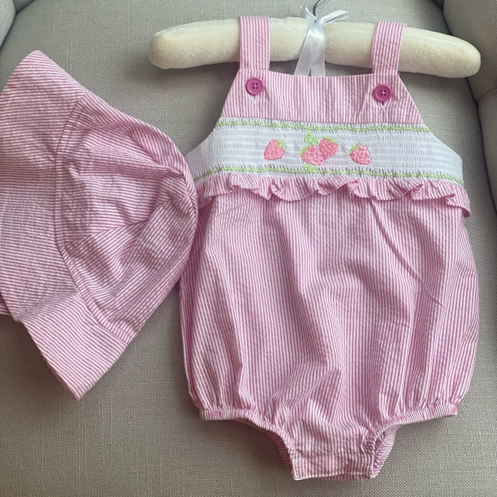 Perfect condition seersucker bubble bodysuit